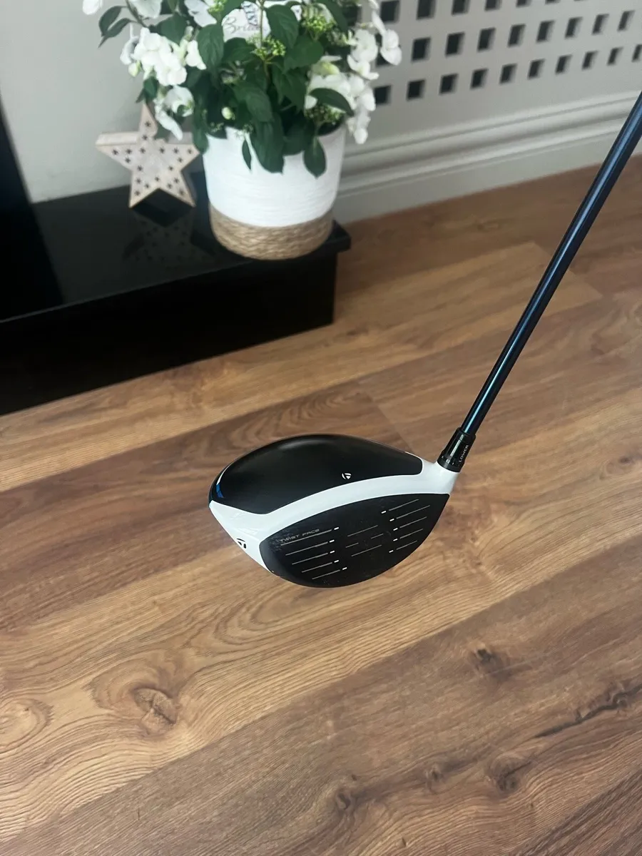 TaylorMade Sim 2 Max - Image 1