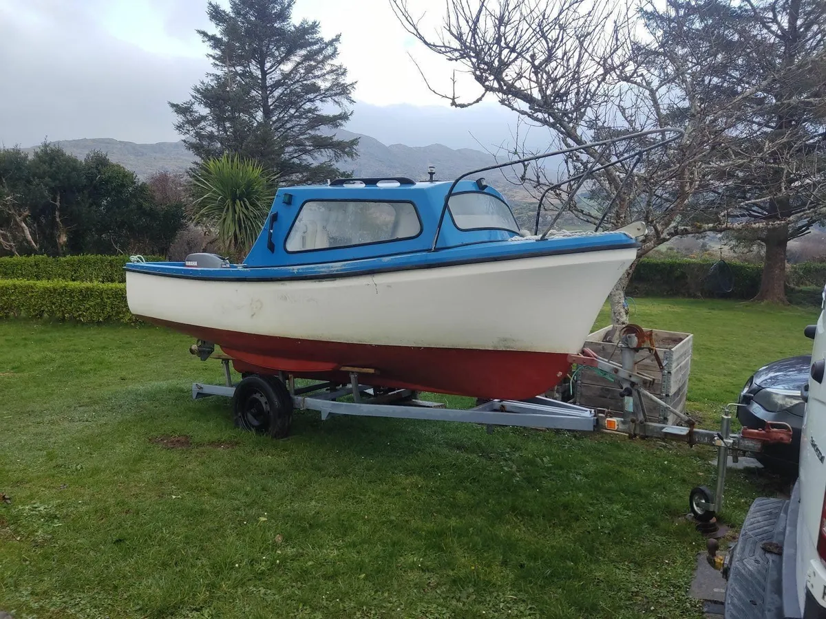 Boat fiberglass - Image 1