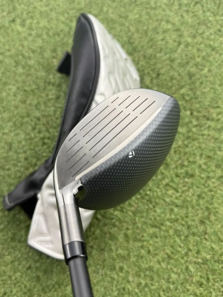 TAYLORMADE Qi35 MAX #9 WOOD 24.5° / REGULAR - Image 3