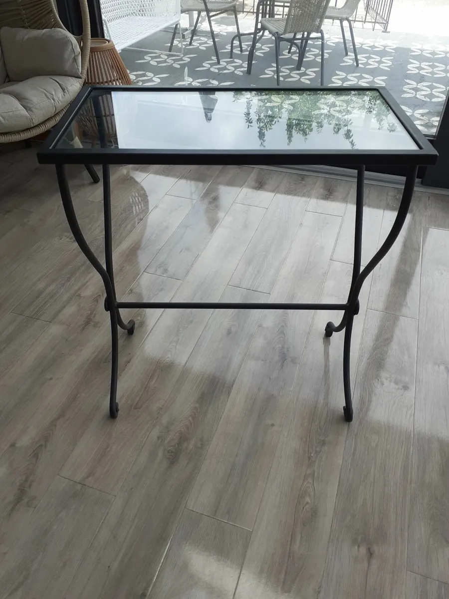 Table - Image 1