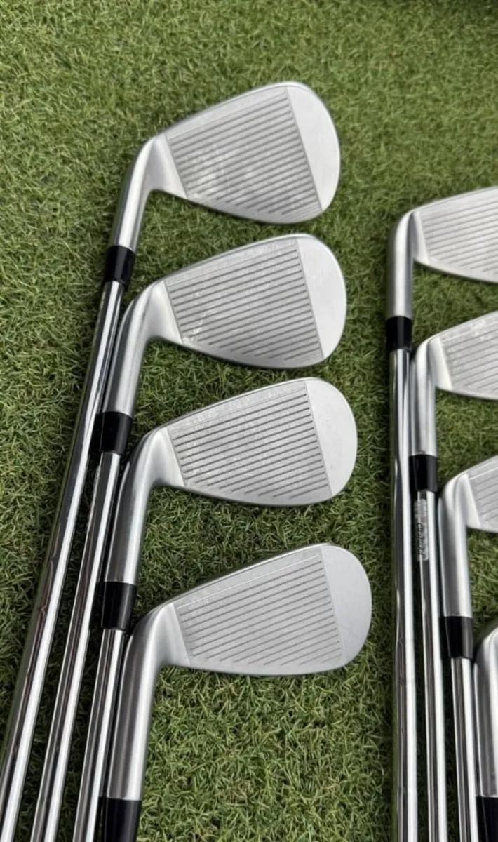 CLEVELAND ZIPCORE XL IRONS / 5-PW-AW-SW / REGULAR - Image 4