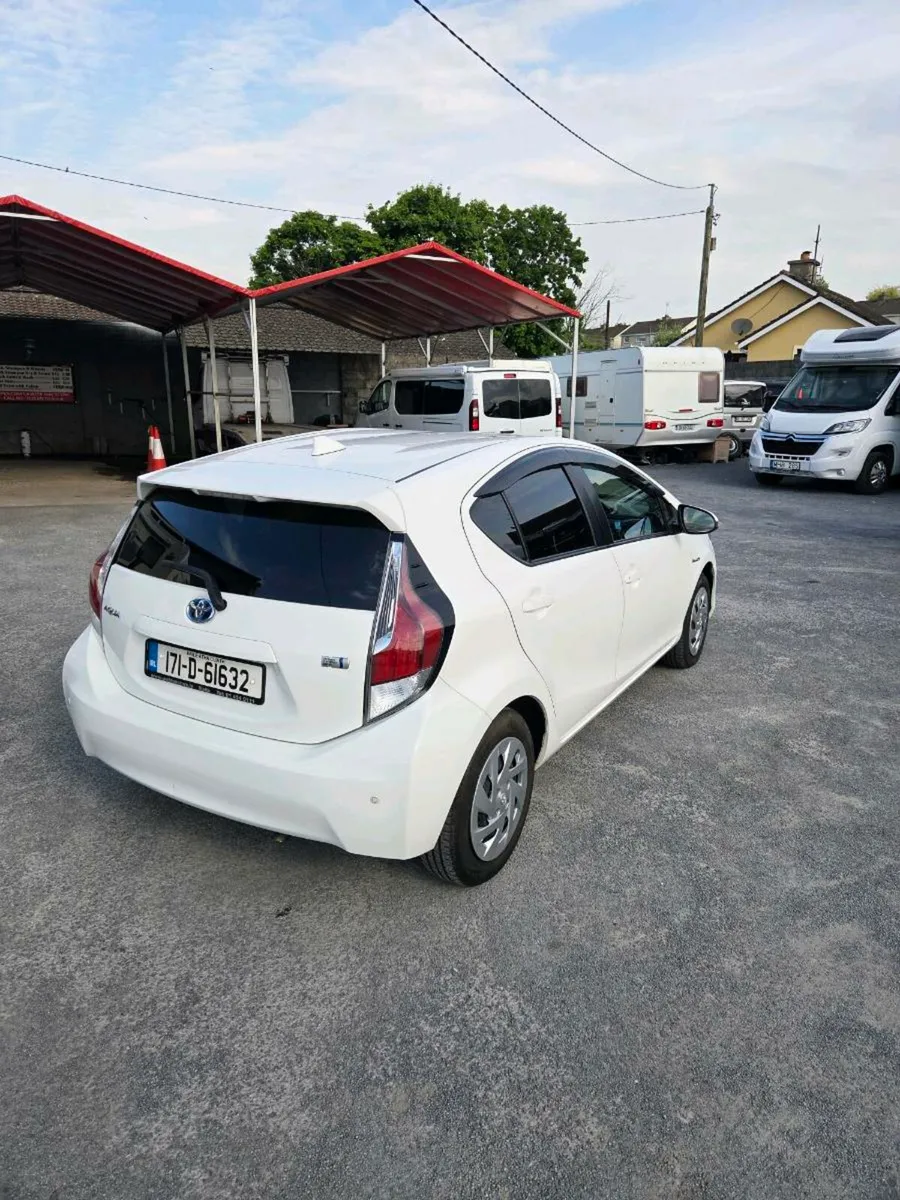 2017 Toyota Aqua 1.5 petrol hibrid - Image 4