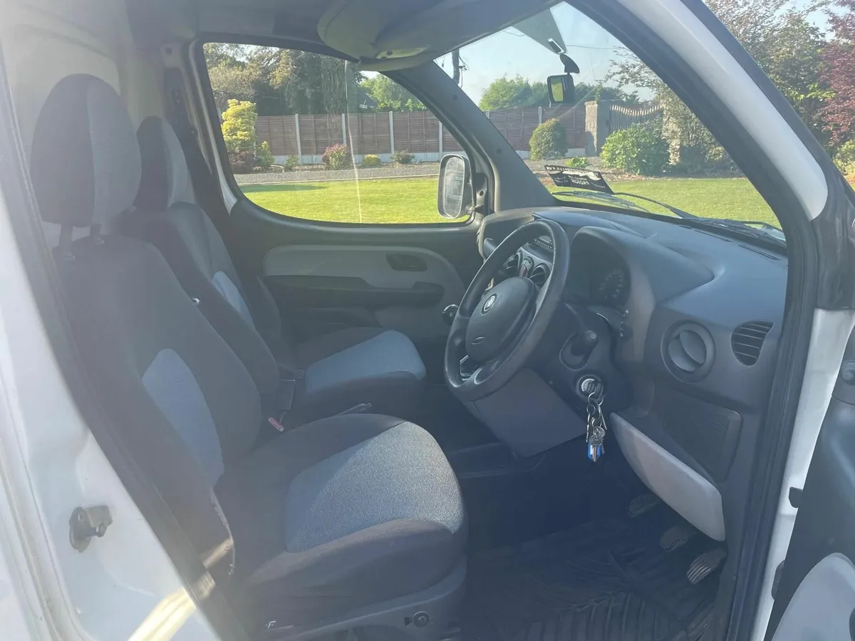 Fiat Doblo Van 2010 - Image 2