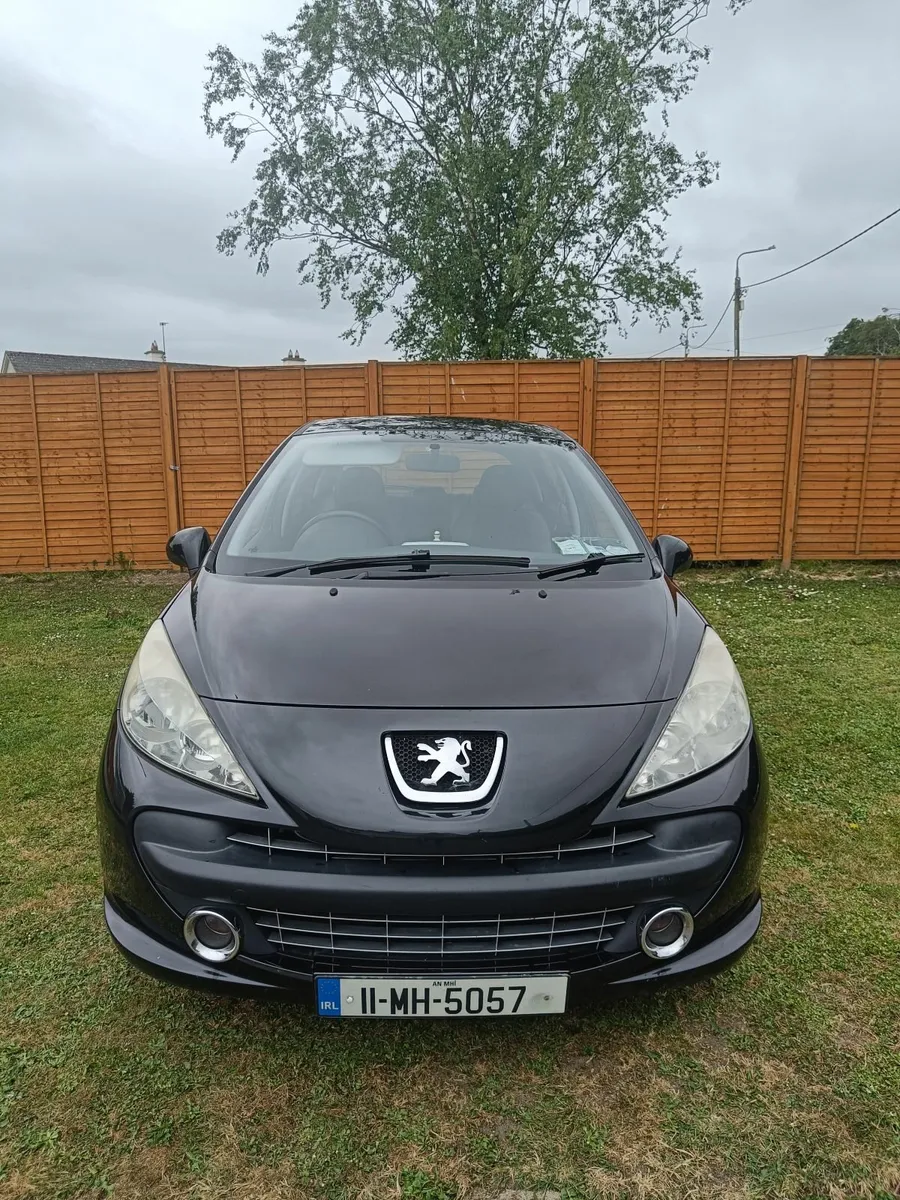 Peugeot 207 2011 - Image 1