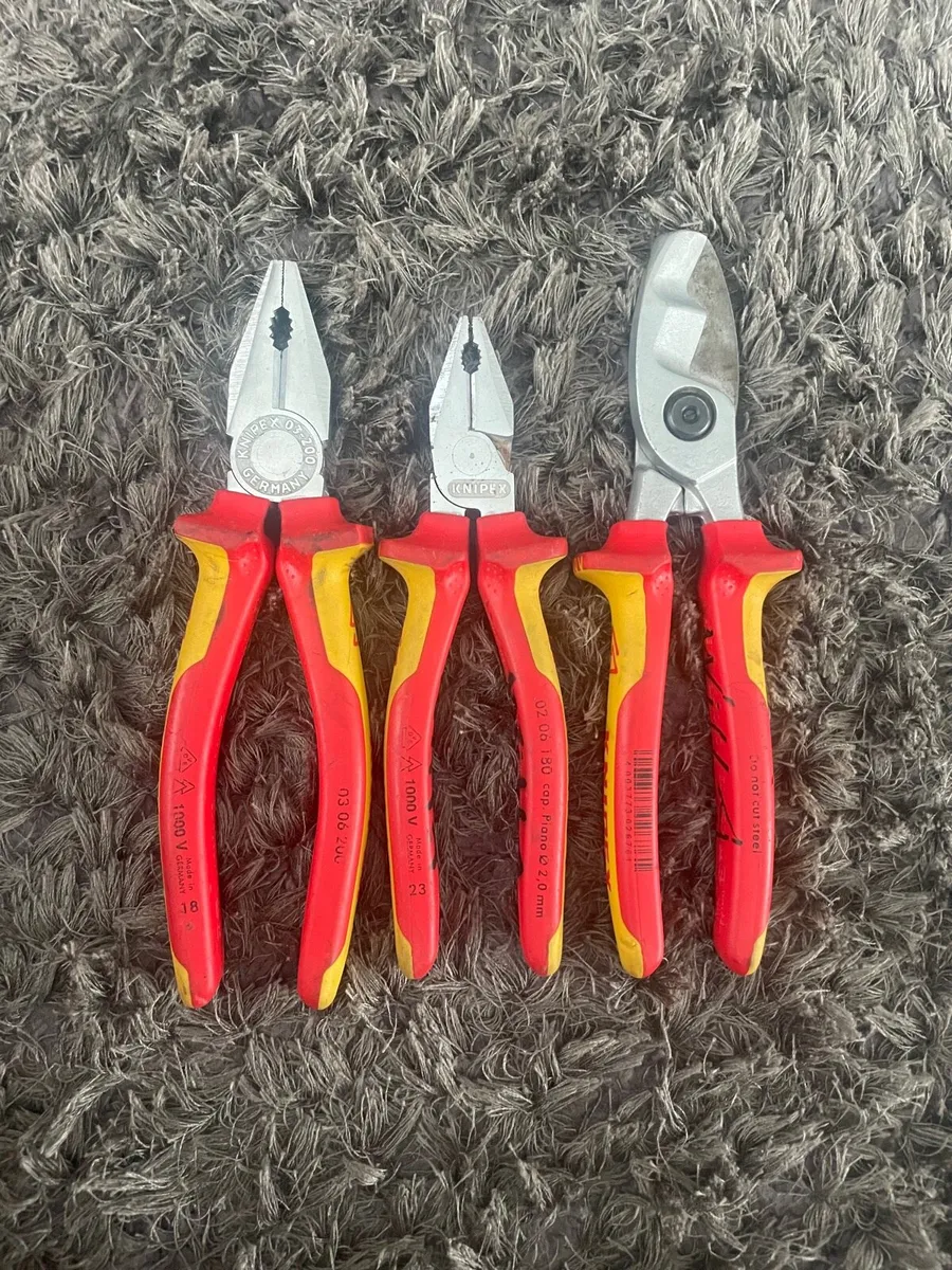 Hand tools - Image 1
