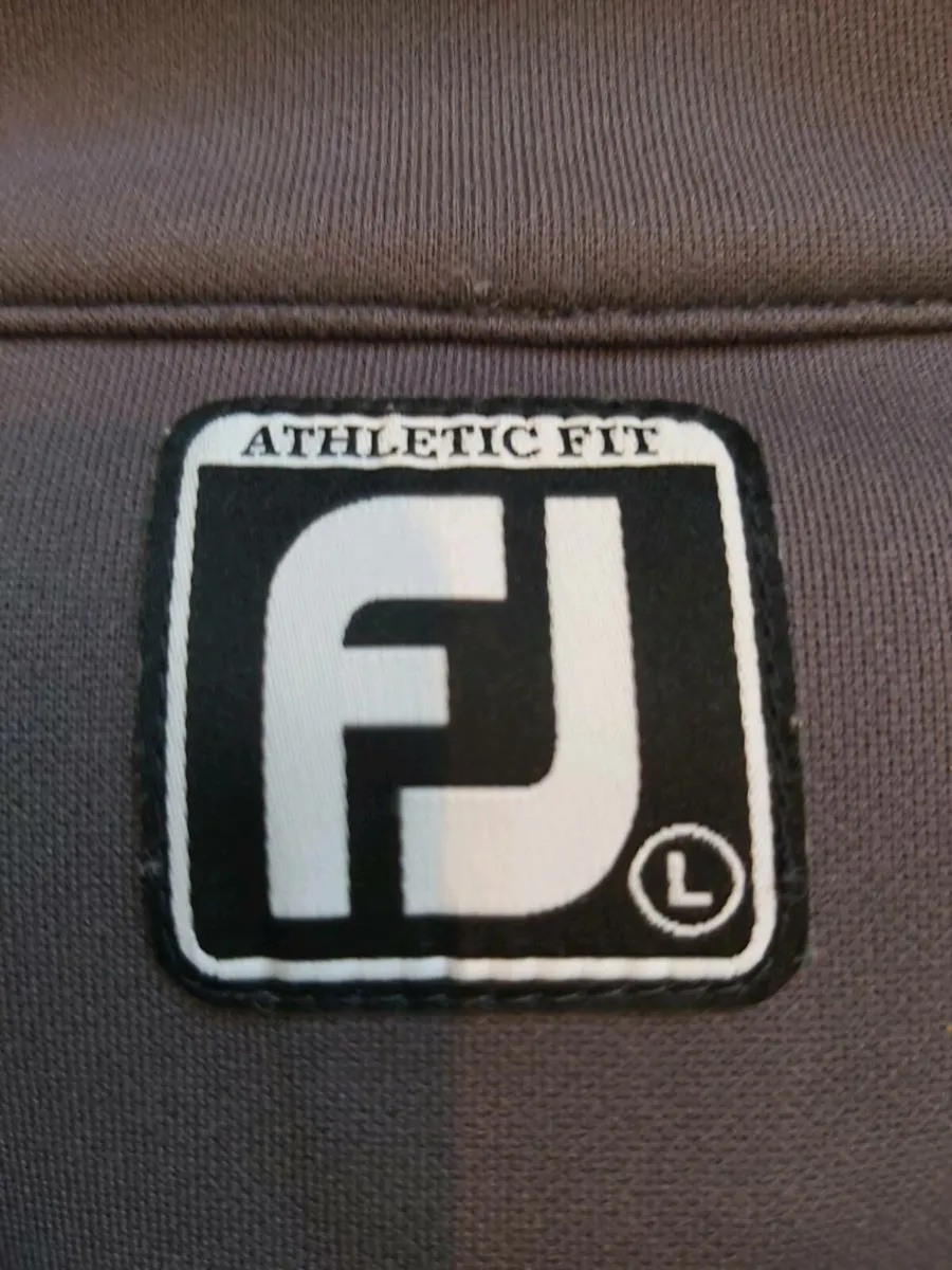 Footjoy 1/4 zip sweater - Image 3
