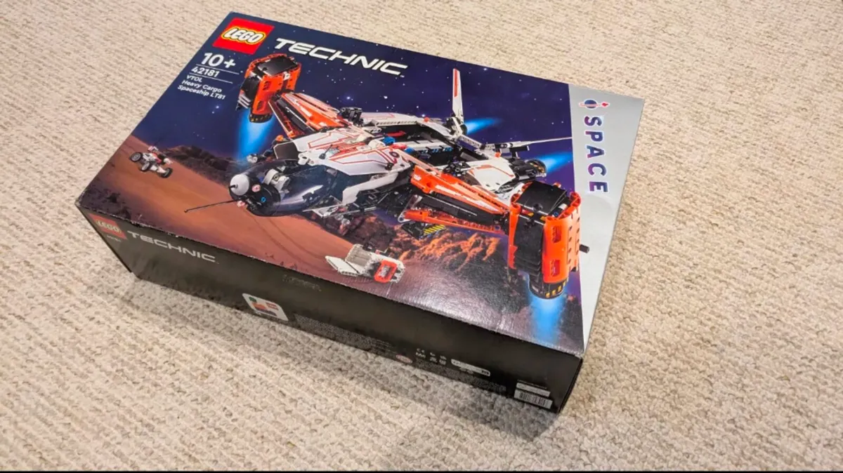 **BRAND NEW**   Lego Technic Spaceship Lt81 - Image 1