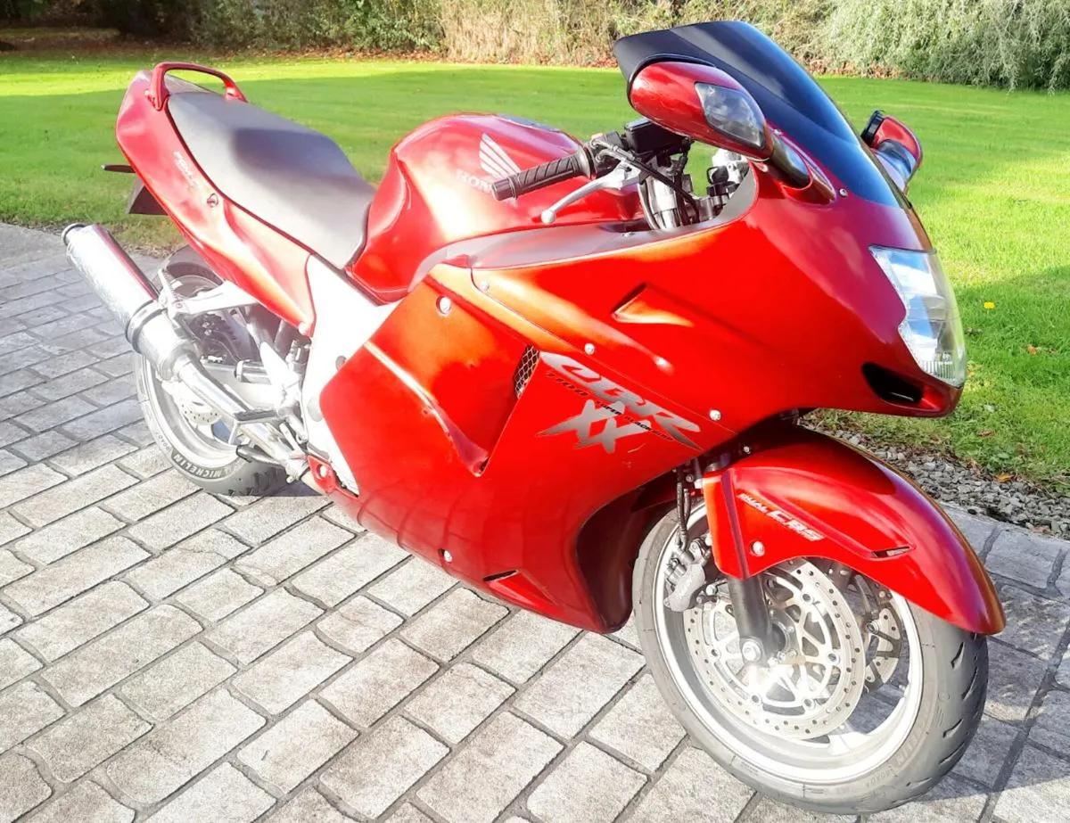 Honda CBR1100XX Blackbird. Trade-in considered - Image 2