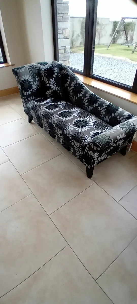 Chaise Lounge/Sofa - Image 1