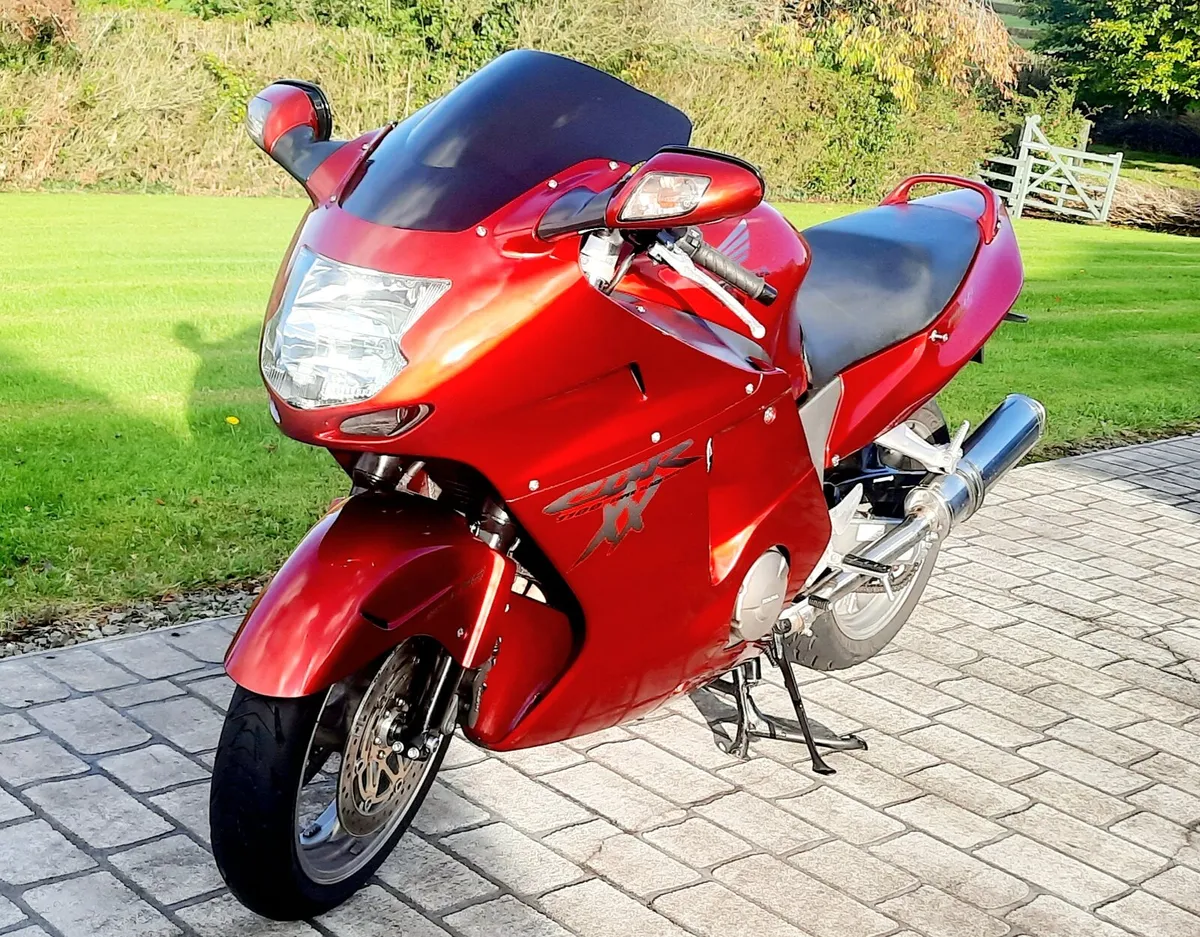 Honda CBR1100XX Blackbird. Trade-in considered - Image 4