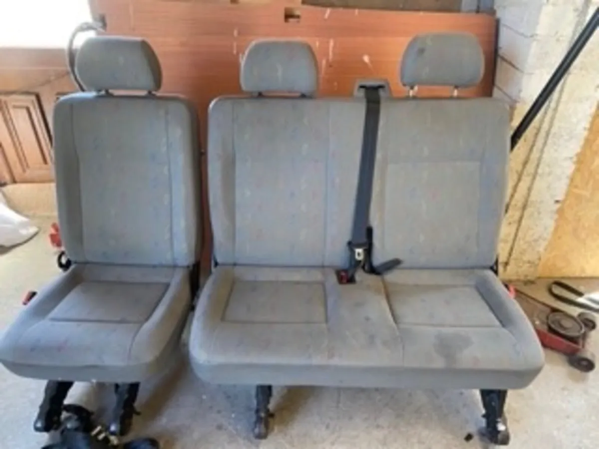 VW TRANSPORTER T5 SEATS
