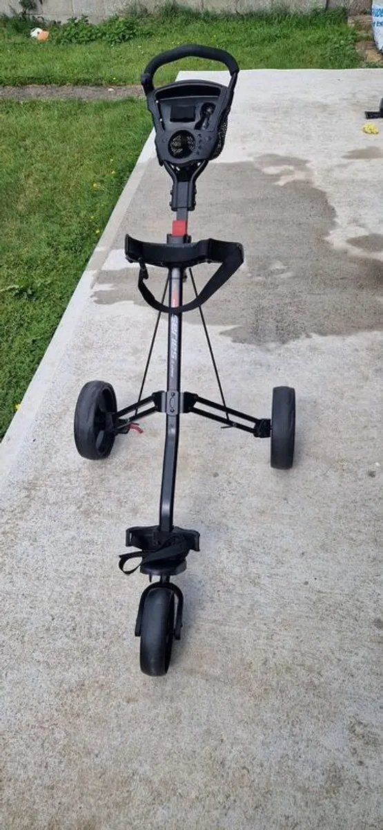 Golf equipment - Image 2