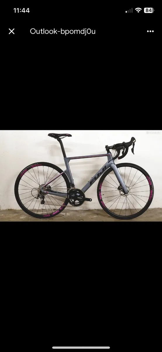 Fuji supreme 2.0 road bike