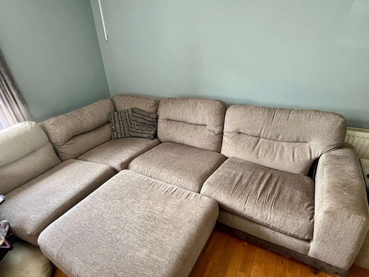 Corner sofa - Image 1