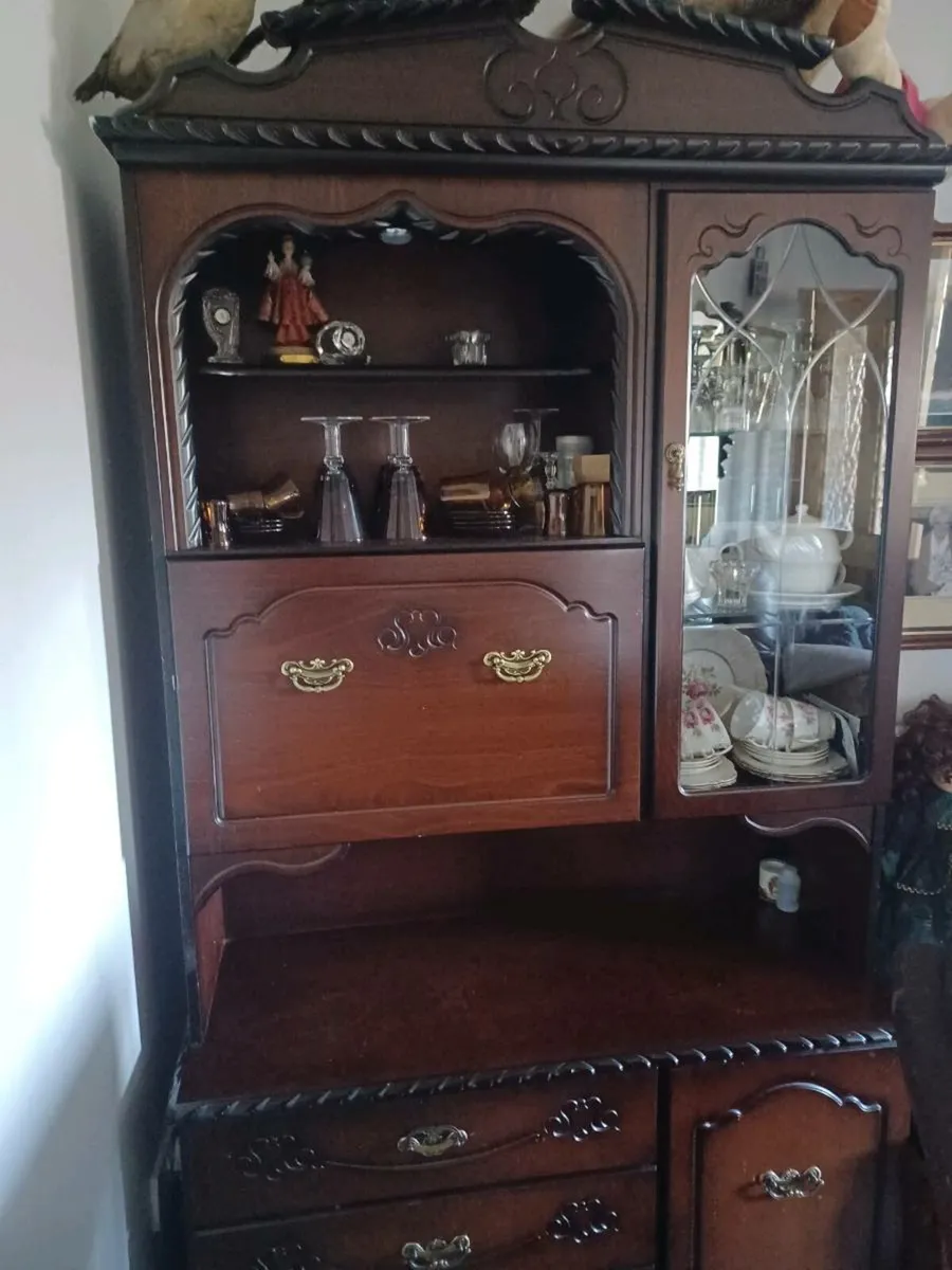 Sitting room cabinet - Image 1