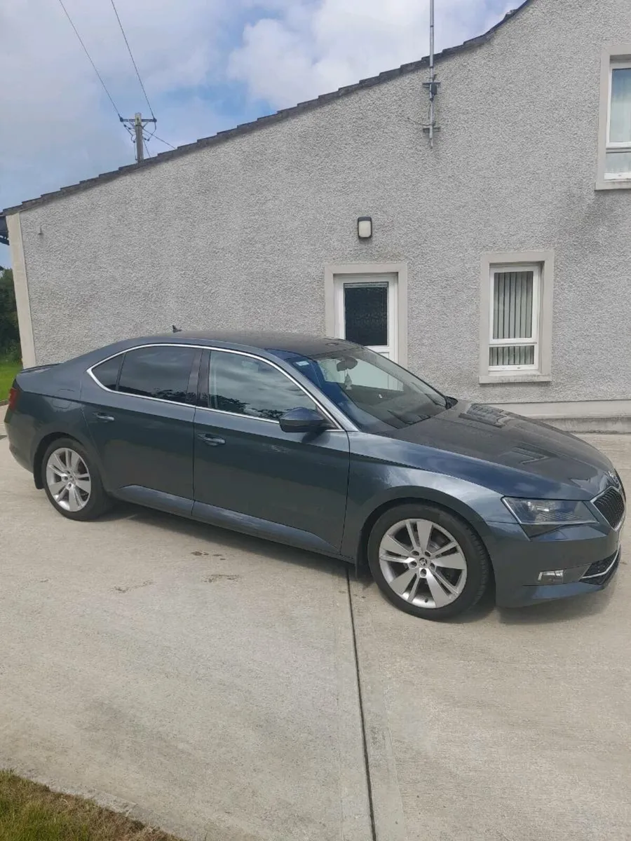 Skoda superb executive 2.0 diesel dsg 150bhp - Image 1