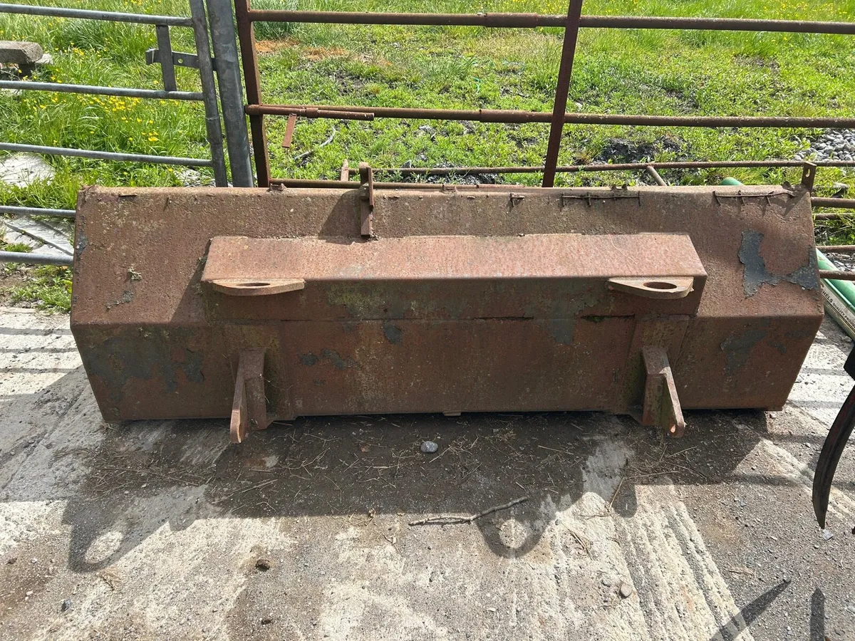 7ft pin and cone Bucket - Image 1