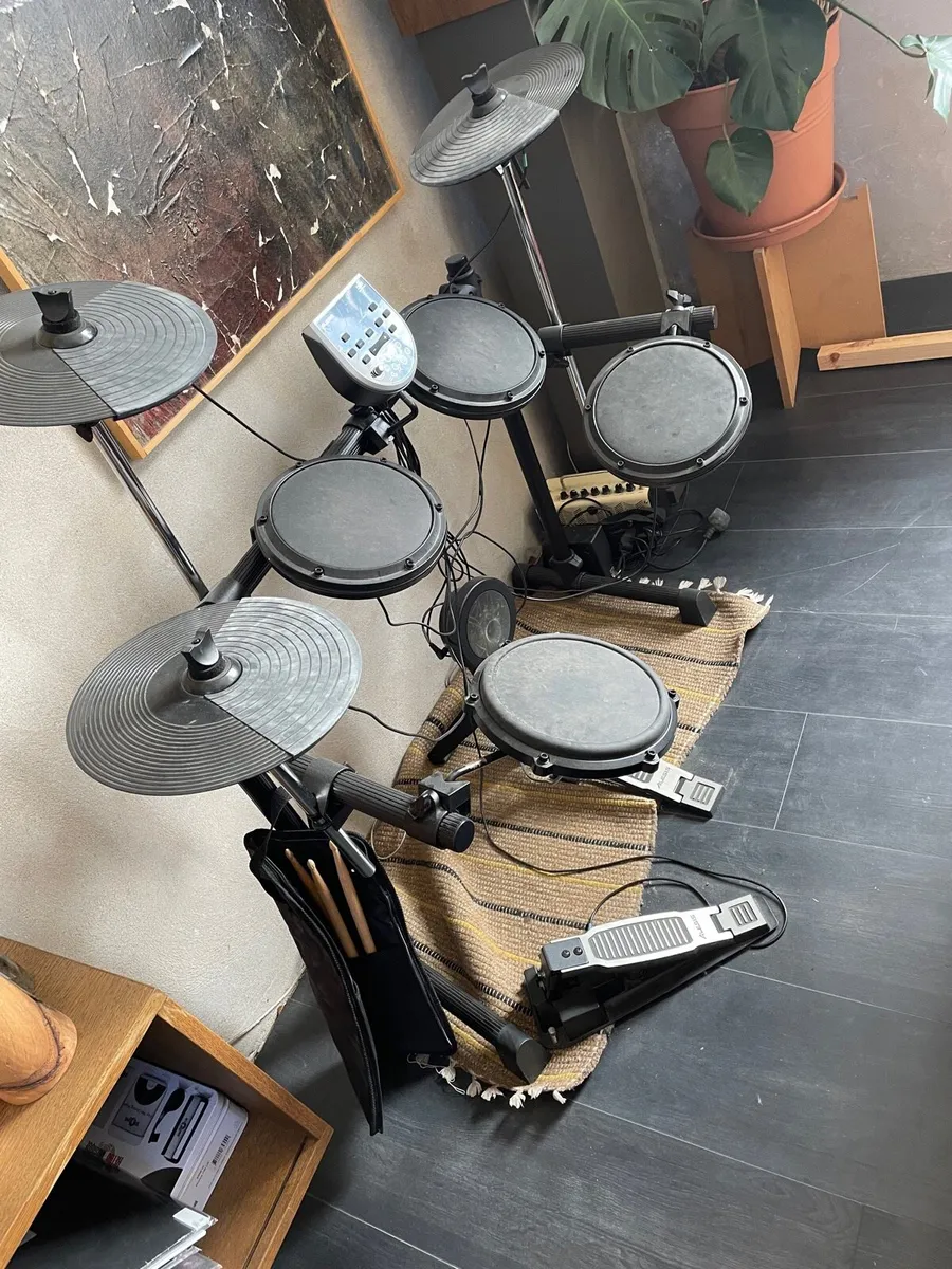 Electric drums - Image 1