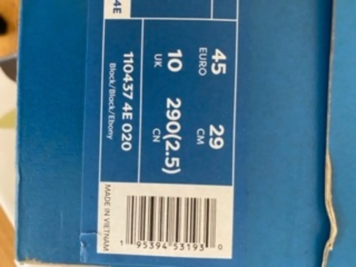 BROOKS TRAINERS - Image 3