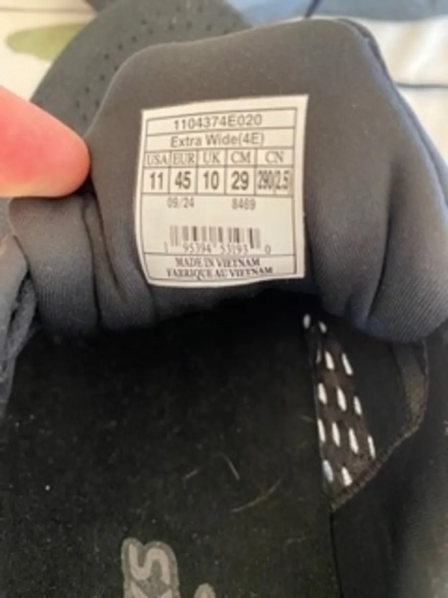 BROOKS TRAINERS - Image 4