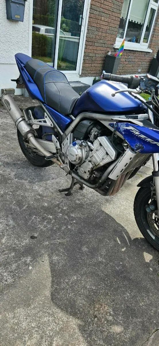 Yamaha Fazer FZS1000 - 2001 - Image 2