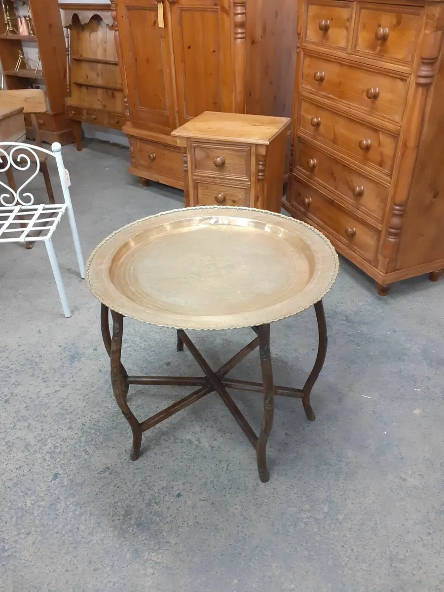 Early 1900s Chinese brass tray table - Image 1