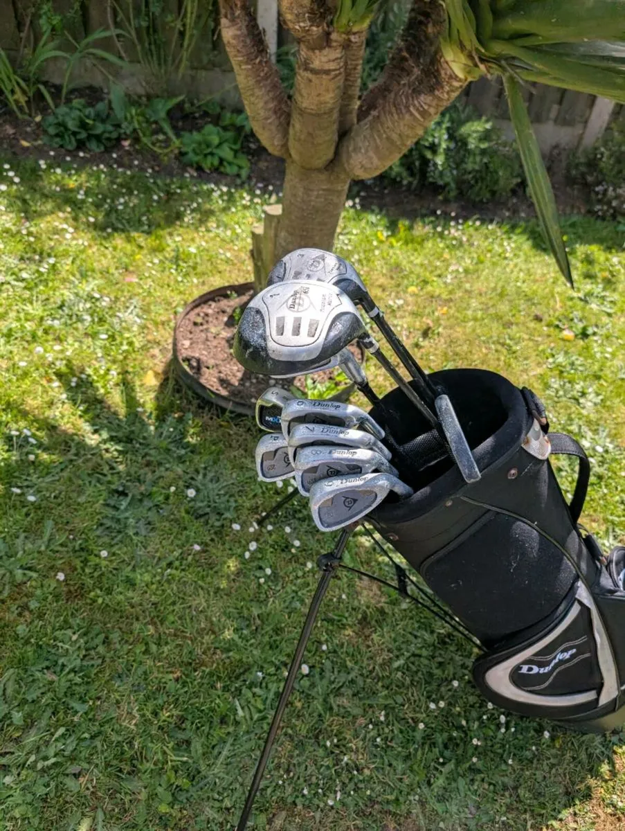Dunlop graphite  Golf clubs need gone today - Image 3