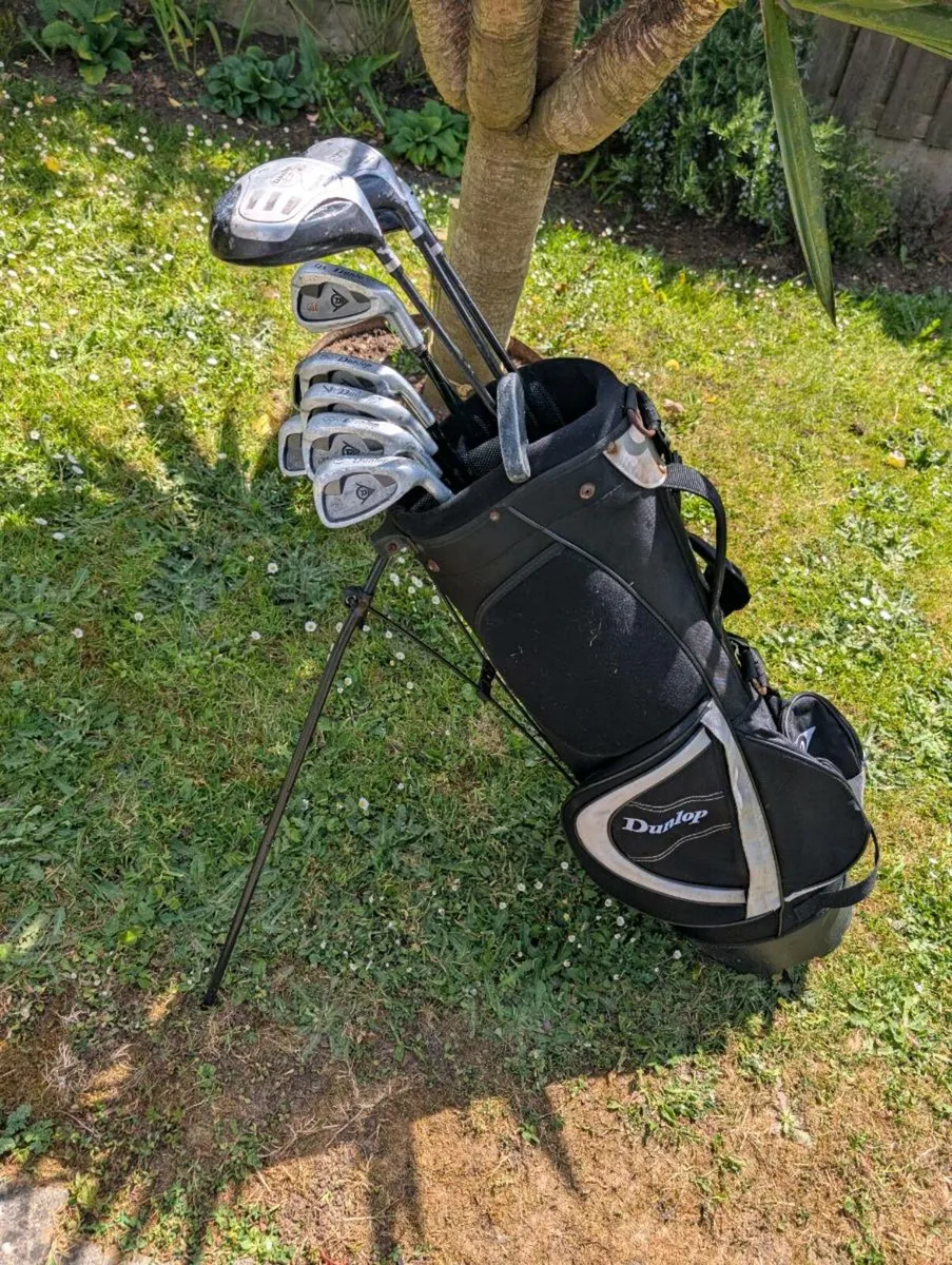 Dunlop graphite  Golf clubs need gone today - Image 4