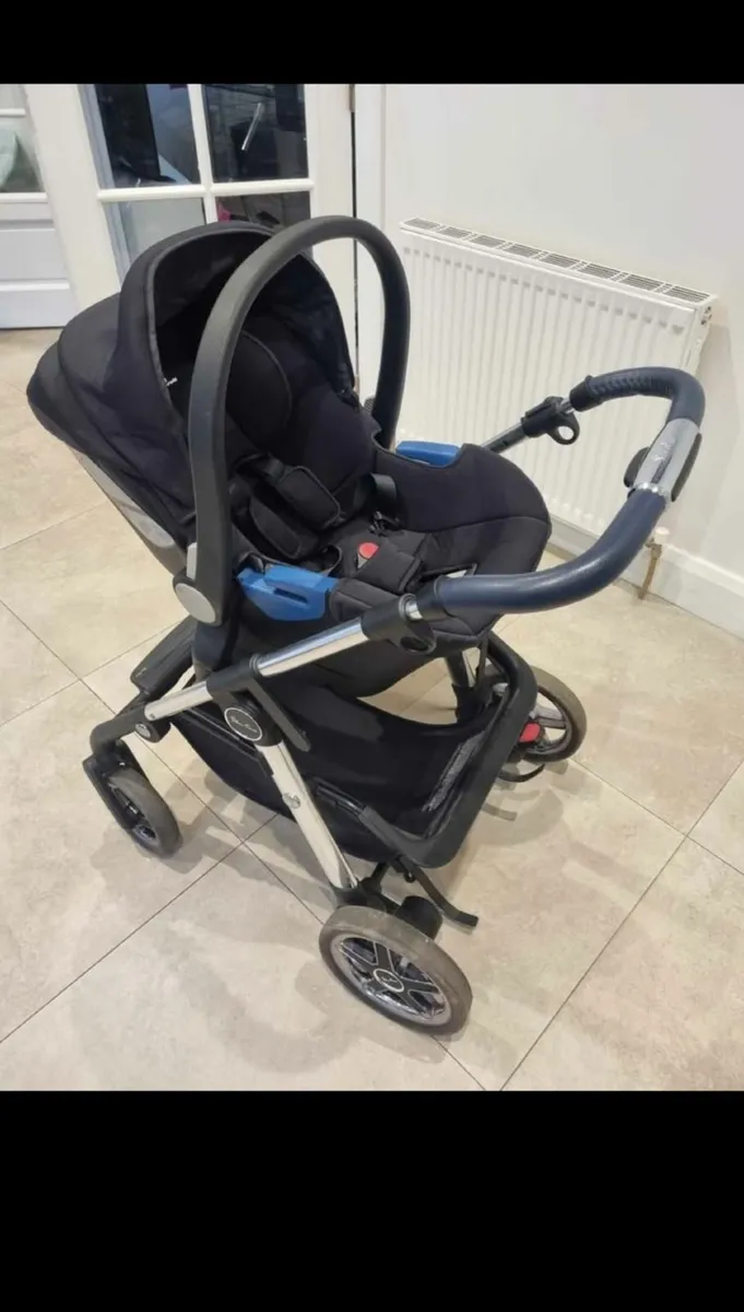 Silver Cross Pram Set - Image 3