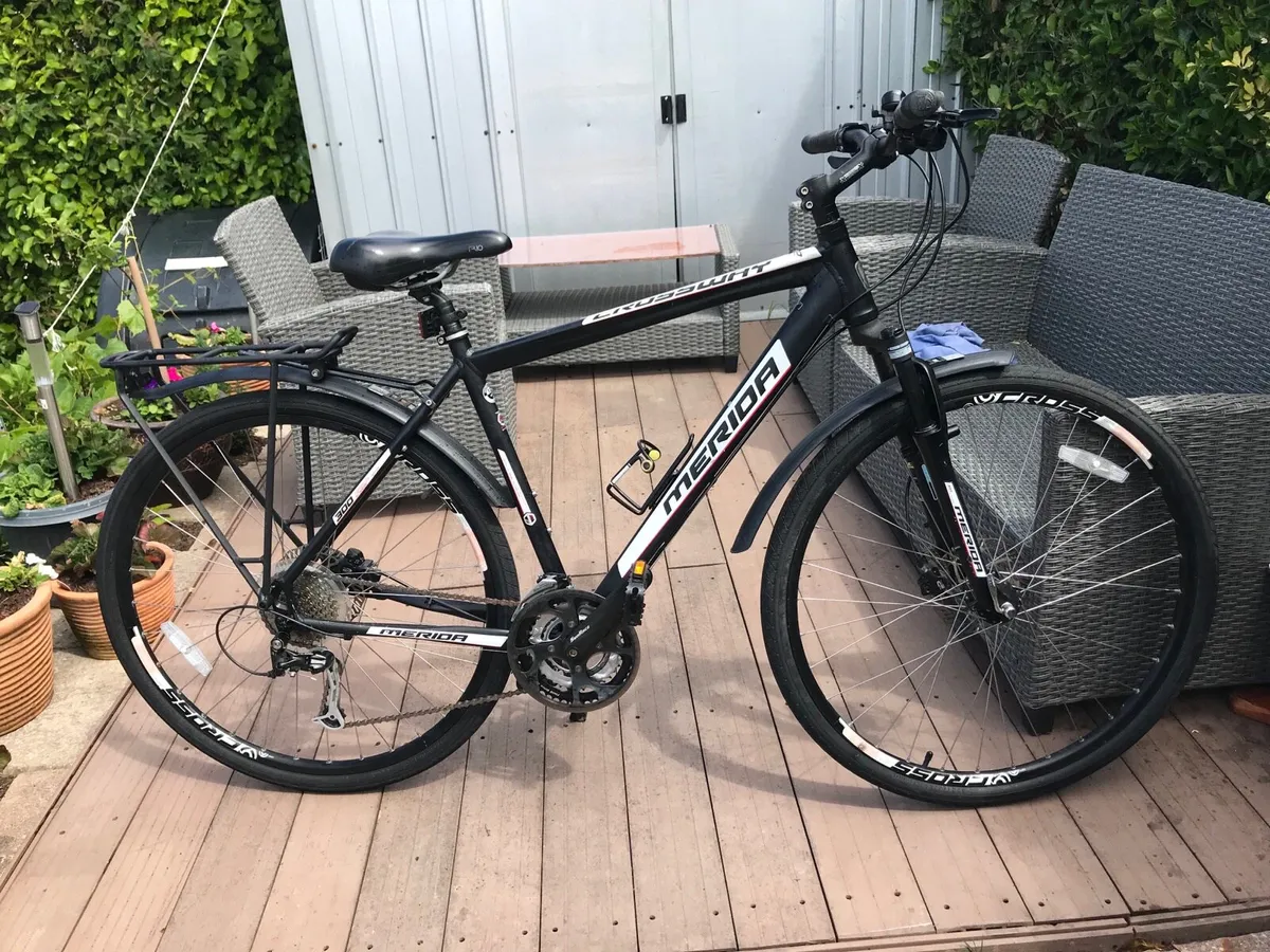 Merida Crossway Hybrid Bike Oil disc whels - Image 1