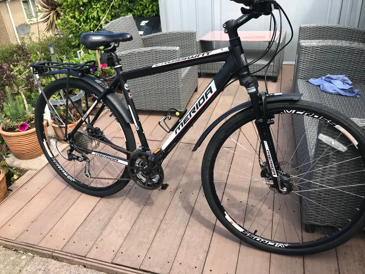 Merida Crossway Hybrid Bike Oil disc whels - Image 2