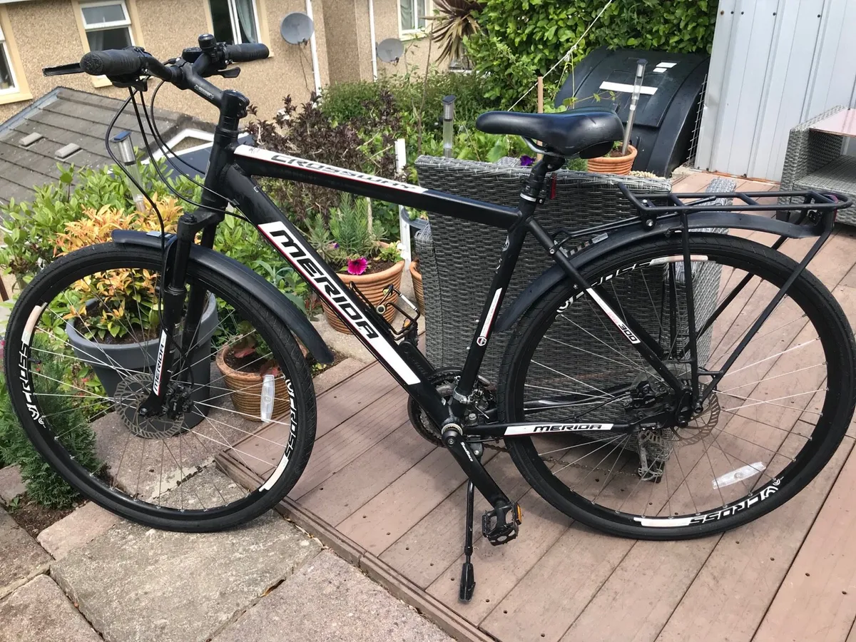 Merida Crossway Hybrid Bike Oil disc whels - Image 4