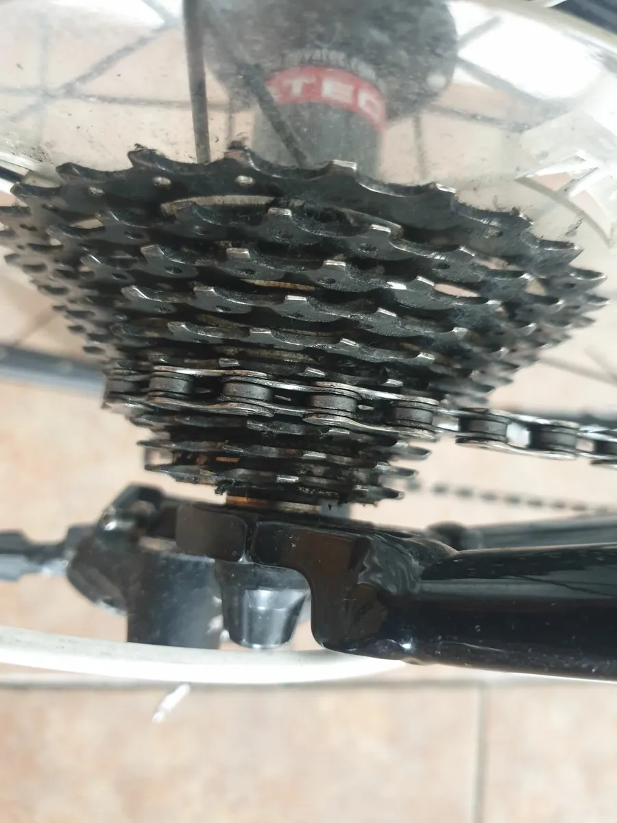 Road Bike - Image 4