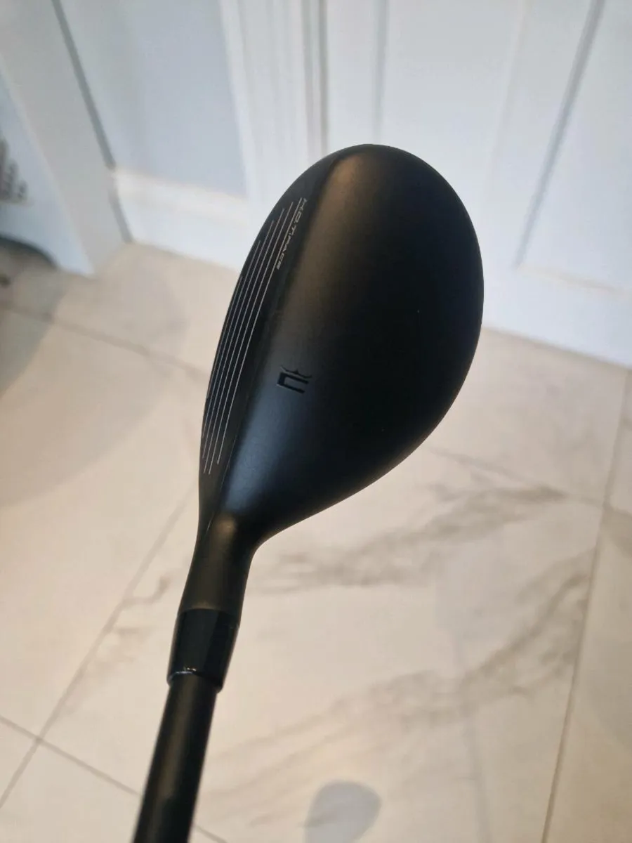 Cobra golf 4 hybrid stiff new - Image 2