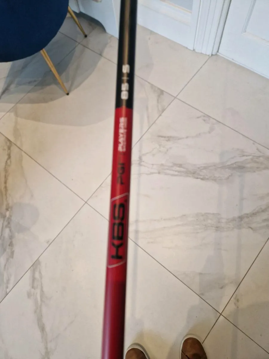 Cobra golf 4 hybrid stiff new - Image 3