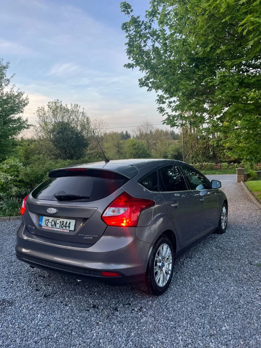 Ford Focus 2012 - Image 1