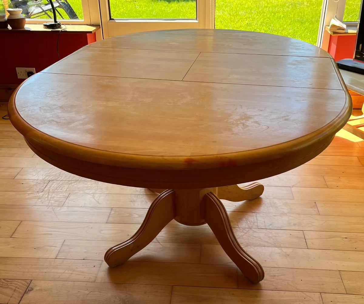 Kitchen Table and Chairs - Image 1