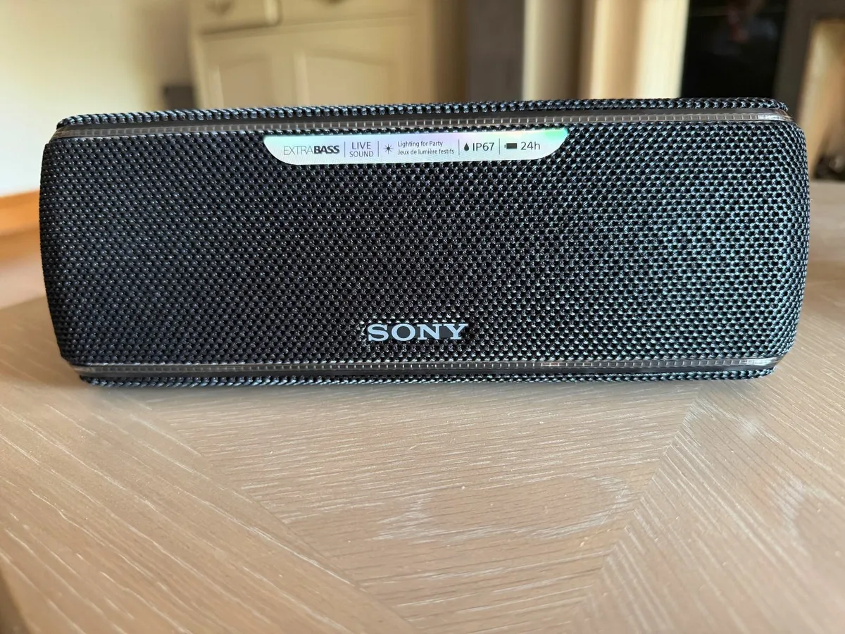 Sony SRS-XB31 Bluetooth Waterproof Speaker - Image 1