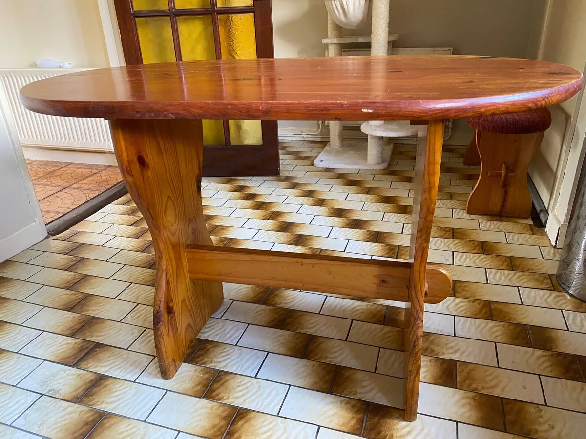 Table + 2 benches + 2 small stools - Image 3