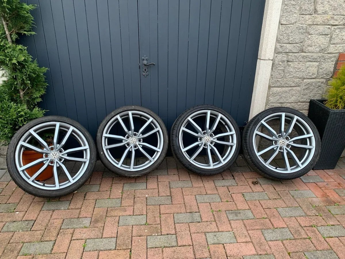 Alloy wheels - Image 1