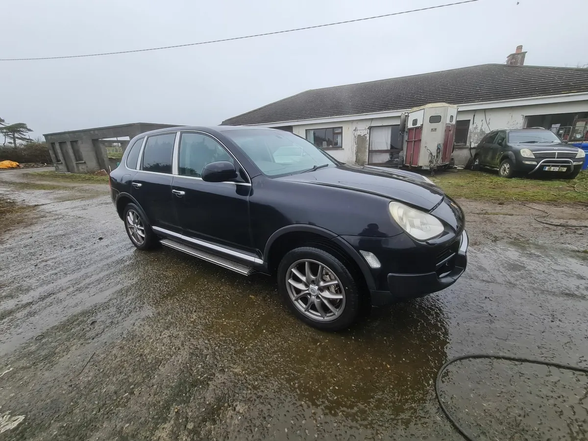 Porsche Cayenne 2003 - Image 1
