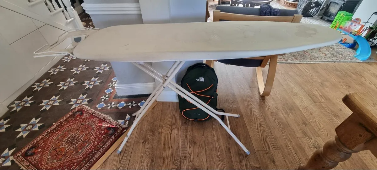 Ironing board (FREE)