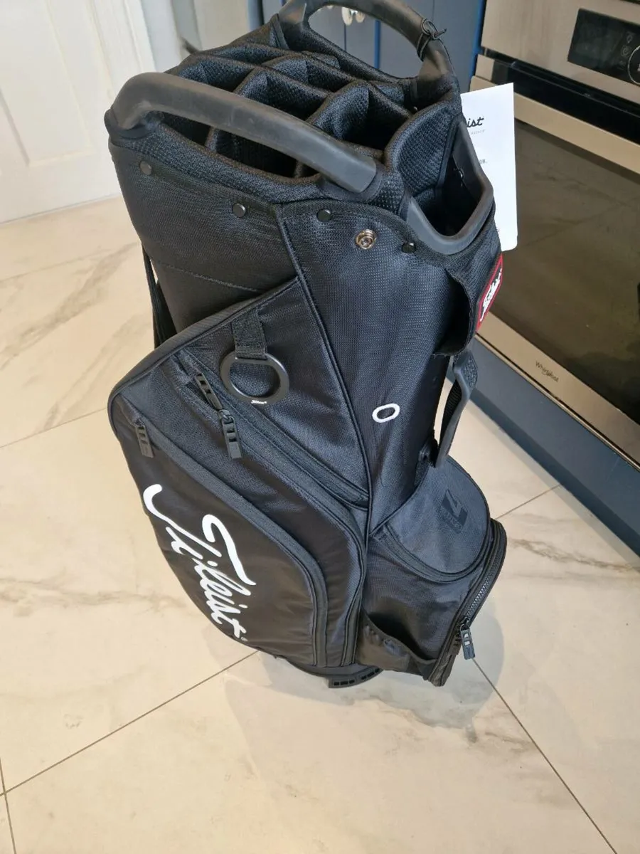 Titleist golf cart bag brand new - Image 3
