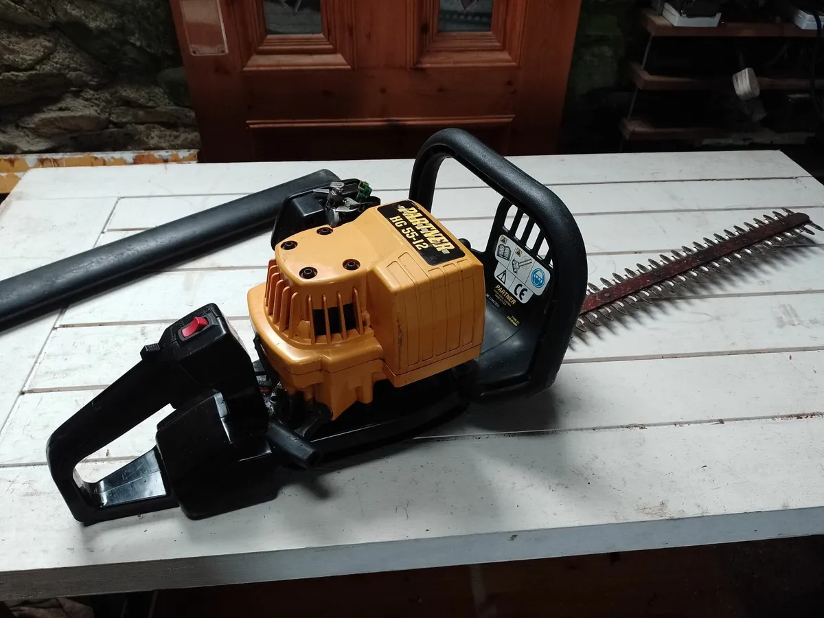 PARTNER HEDGE TRIMMER. RUNNING BUT LEAKING FUEL. - Image 2