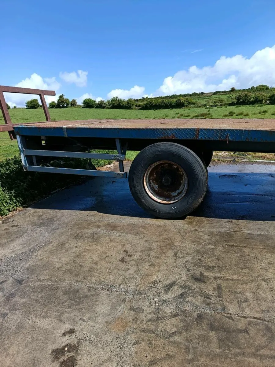 Bale trailer - Image 2