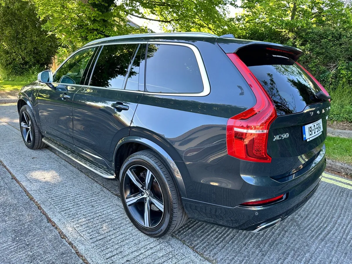 Volvo XC90 T8 Hybrid - Image 3