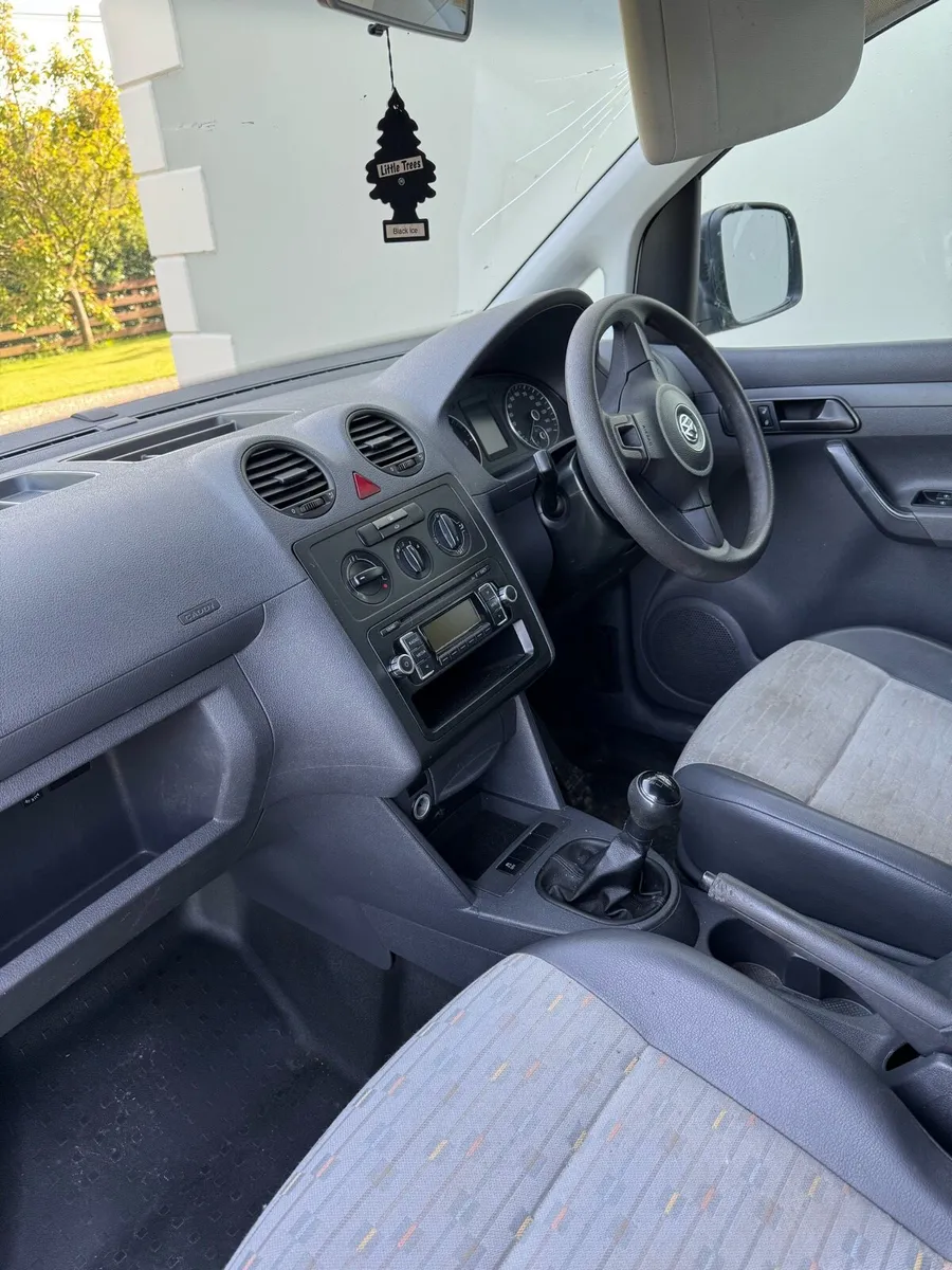 Volkswagen Caddy - Image 4