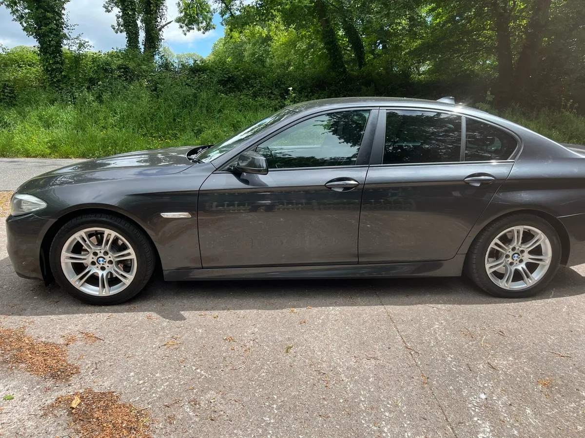 BMW 520 M-SPORT LOW KMS - Image 4