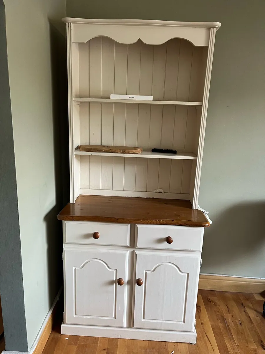 Kitchen & tv unit - Image 1