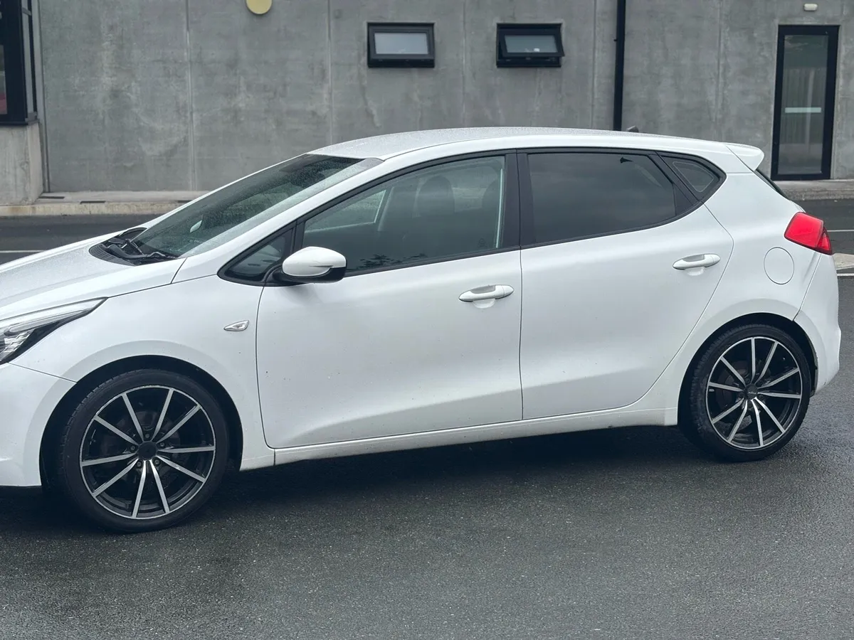 Kia Ceed 1.6D NCT 04/2026 - Image 3